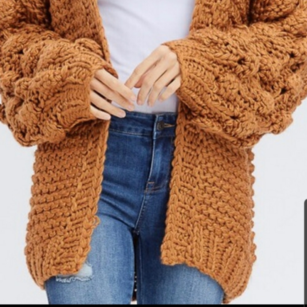 Pom pom sleeve cardigan in camel great for spring